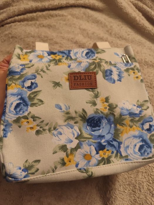 NOWA torba termiczna lunchbox z kwiatowym wzorem