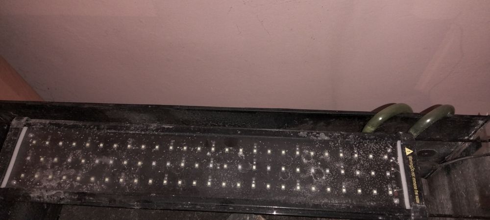 Lampa LED do akwarium