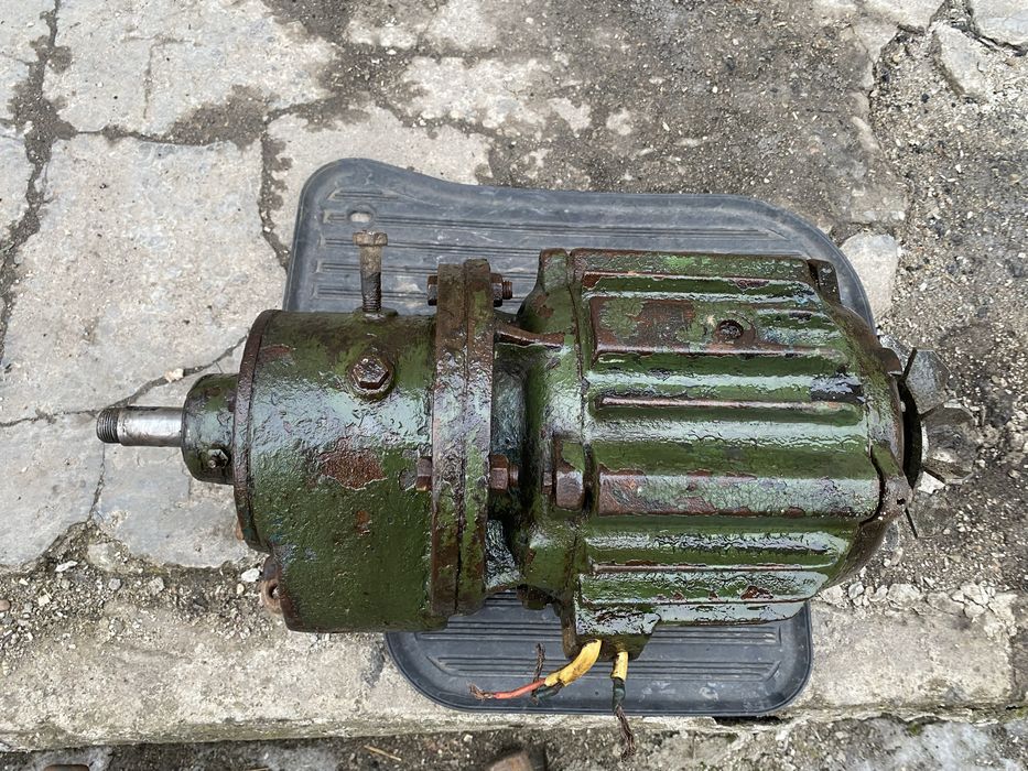 Електро двигун з редуктором 3фазний 3квт