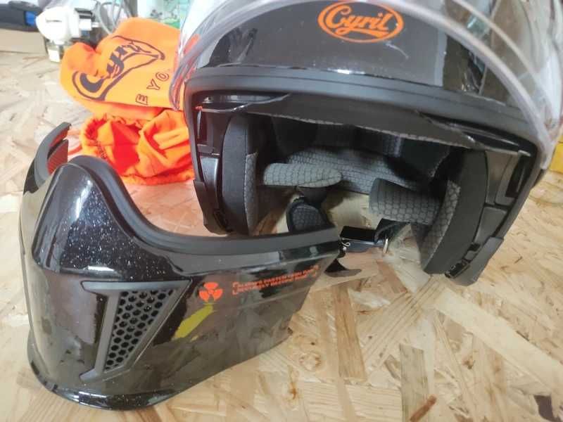 Capacete de Moto Cyril Integral Modular com Dupla Viseira