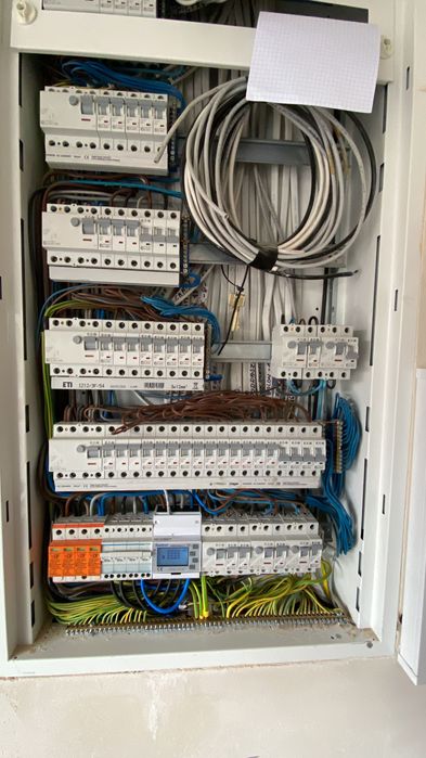 Elektryk/Naprawy/Montaż Instalacje Elektryczne NOBISEND