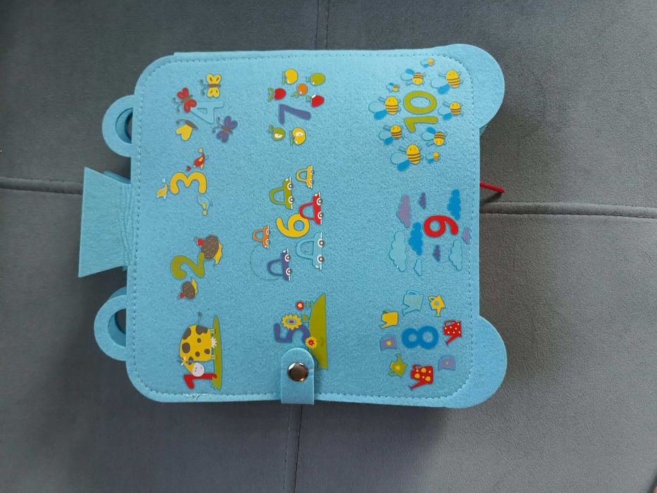 książeczka manipulacyjna/ sensoryczna