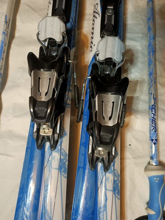 Narty zjazdowe Atomic