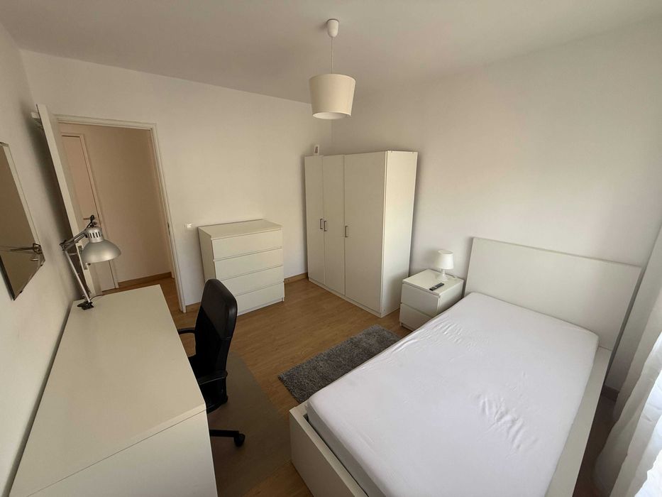Quartos para estudantes - FCT NOVA e Egas Moniz - Monte de Caparica
