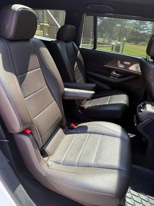 Mercedes-Benz GLS 450      2021