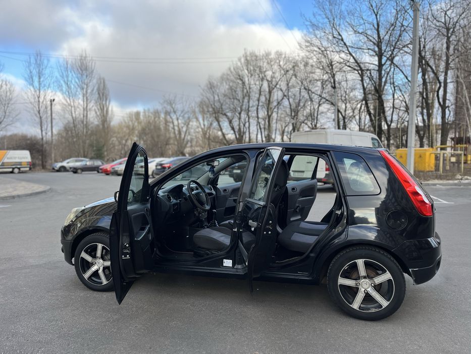 Продам Ford Fiesta 2008 року