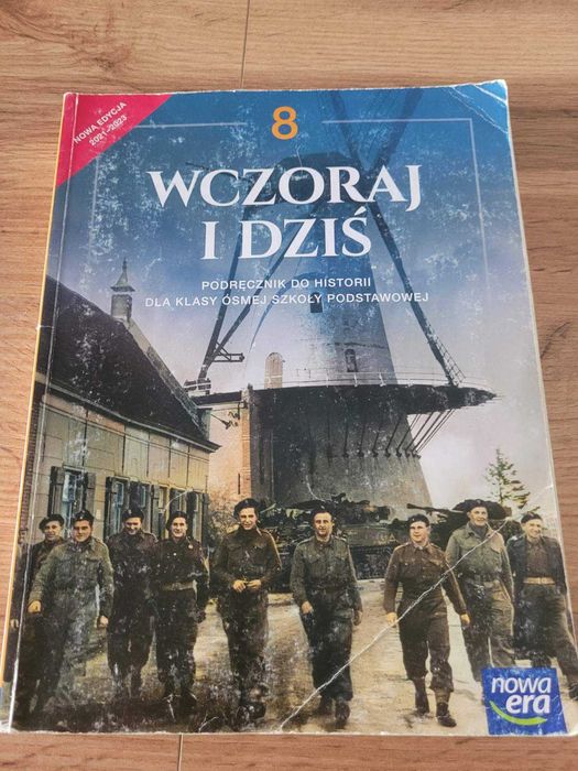 Podręcznik Wczoraj i Dziś, klasa 8
