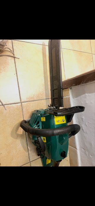 Moto serra a gasolina ainda com garantia 80euros