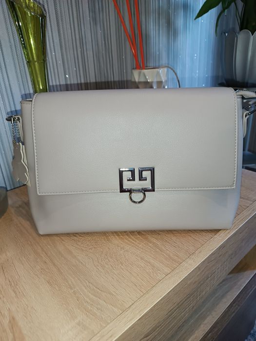 Женская сумка светлая