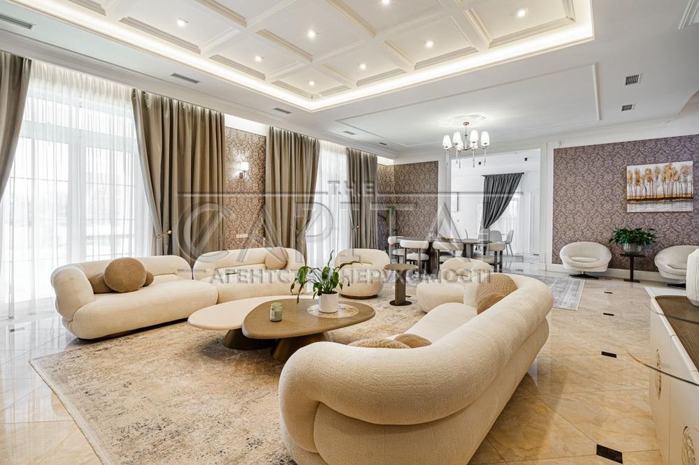 Оренда простoрого та елегантного будинку площею 753 кв м у Крюківщині