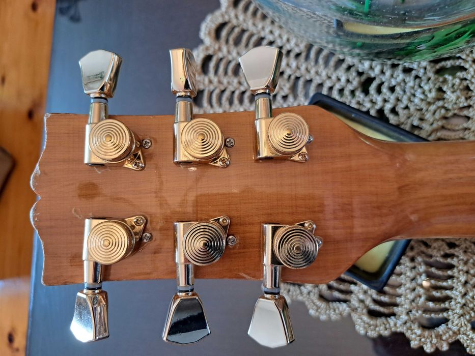 Japońska gitara  elektroakustyczna Sojing