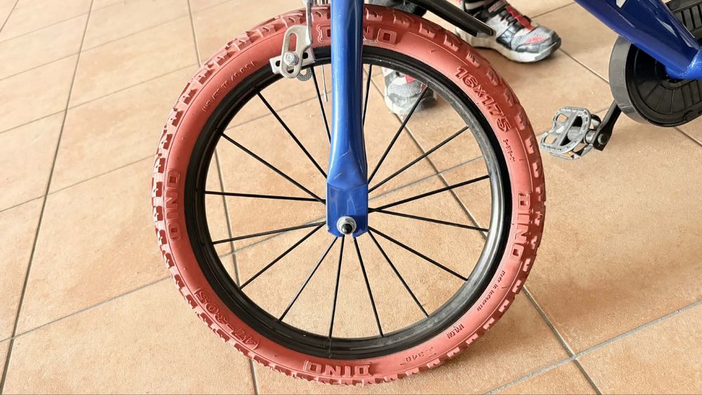 Bicicleta crianca de roda 16 como nova