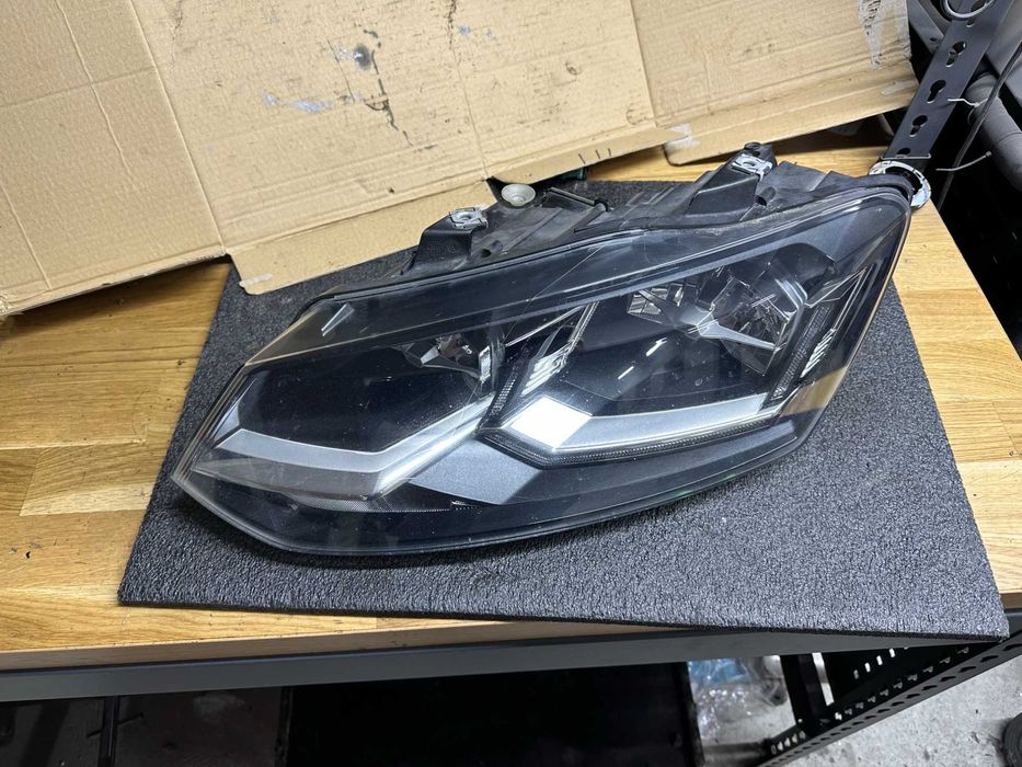 Фара ліва VW Polo 5 рестайлинг Full LED 6C1941035 комплектна