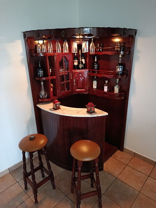 Bar de canto de Cerejeira