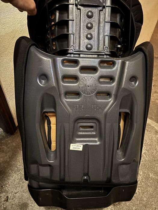 Cadeira auto para bebé em muito bom estado