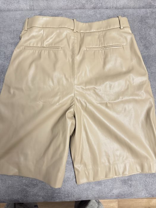 Шкіряні шорти Zara