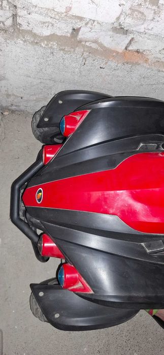 Quad dła dziecka + 2 nowe akumulatora