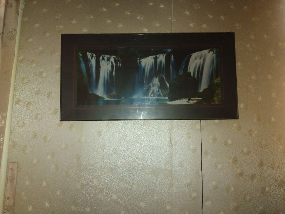 Картина с подсветкой и движением