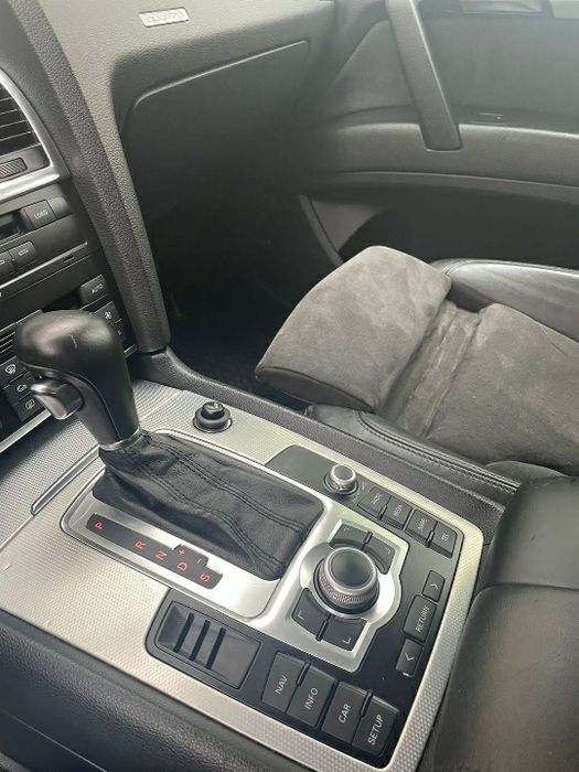 Audi Q7, stan bardzo dobry, zamienię