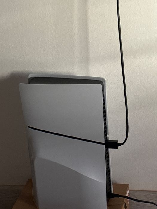 Ps5 standart digital e cd com fifa 26 e 1 comando