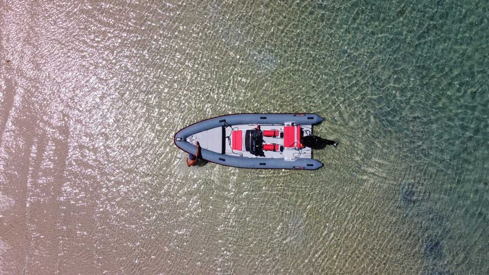 Semi-rígido Hydrosport RIB646 + Suzuki DF115 novo 2026