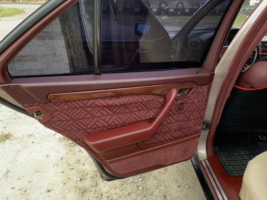 Mersedes-benz C180 W202 // 1993 // 1.8 газ/бензин // в хорошому стані