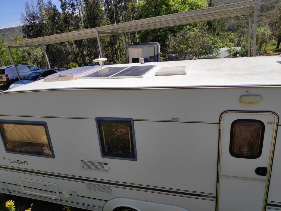Caravana reboque Coachman Laser 590/4 – Matrícula Portuguesa