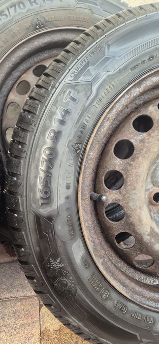 Sprzedam cztery  opony Barum. Rozmiar 165/70R14  ogolno sezonowe 2024 r.