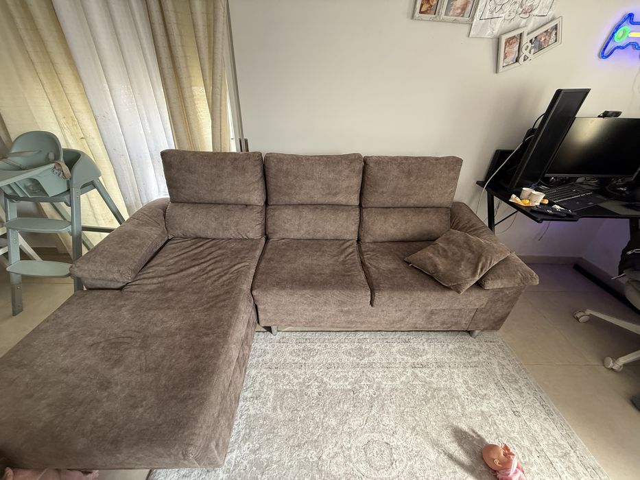 Sofa chaise longue em bom estado e um bom tecido