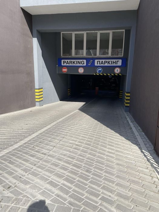Здам в оренду паркомісце в ЖК КНЯГИНИН