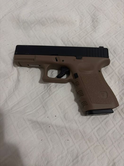 Glock 19 airsoft