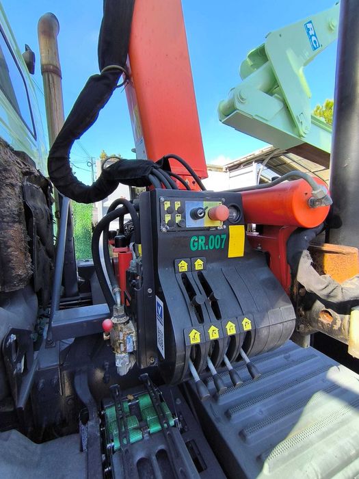 Camião 26T ampliroll grua volvo fm340 125mKms 2007 caixa auto