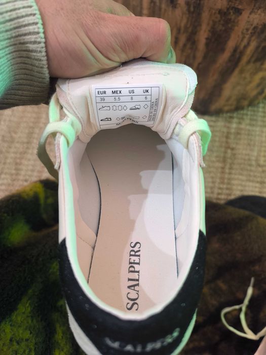 Tênis SCALPERS senhora 39