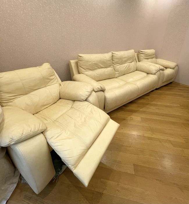 Шкіряний диван  (розкладний) і два крісла  GALA