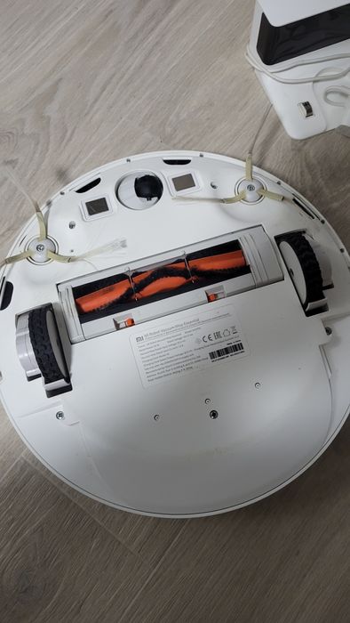 Робот пылесос xiaomi vacuum-mop essential
