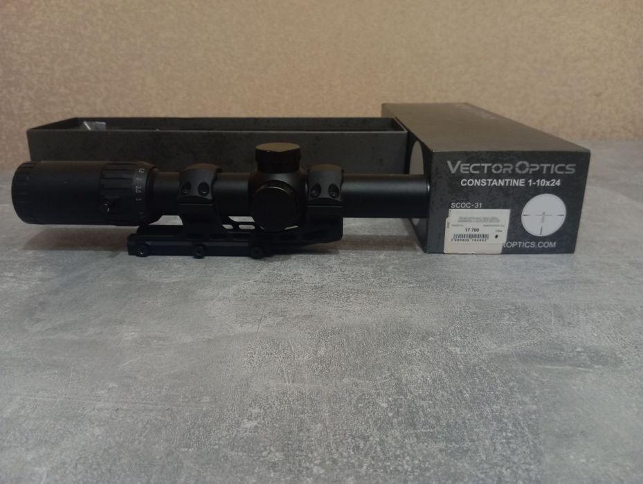 Оптичний приціл з дорогим кріпленням Vector Optics Constantine 1-10x24