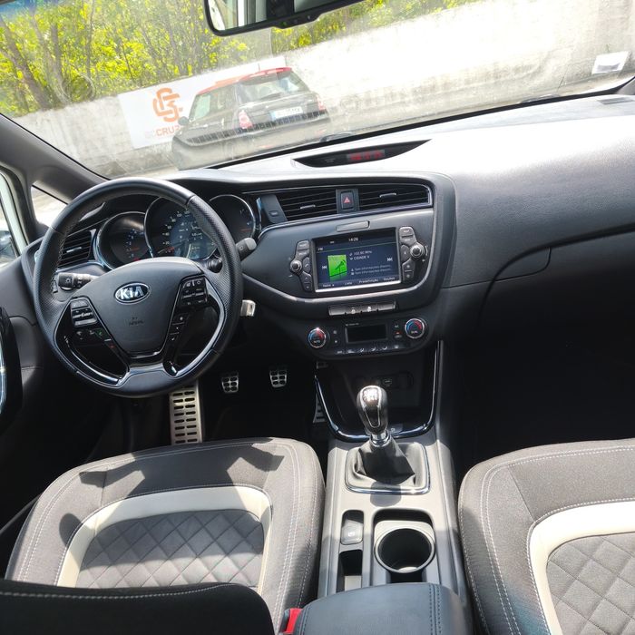Kia Ceed 1.6crdi 136cv
