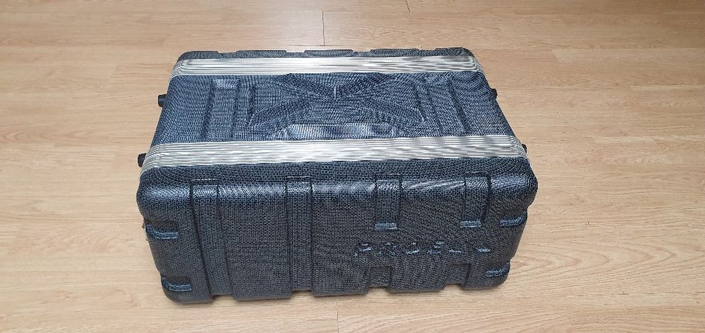 ZESTAW mikser cyfrowy MIDAS MR18 + 2x AKG WMS-40 MINI 4 MIKROFONY