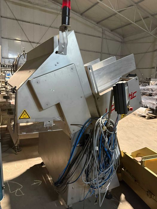 Upmann podajnik do tacek punetek