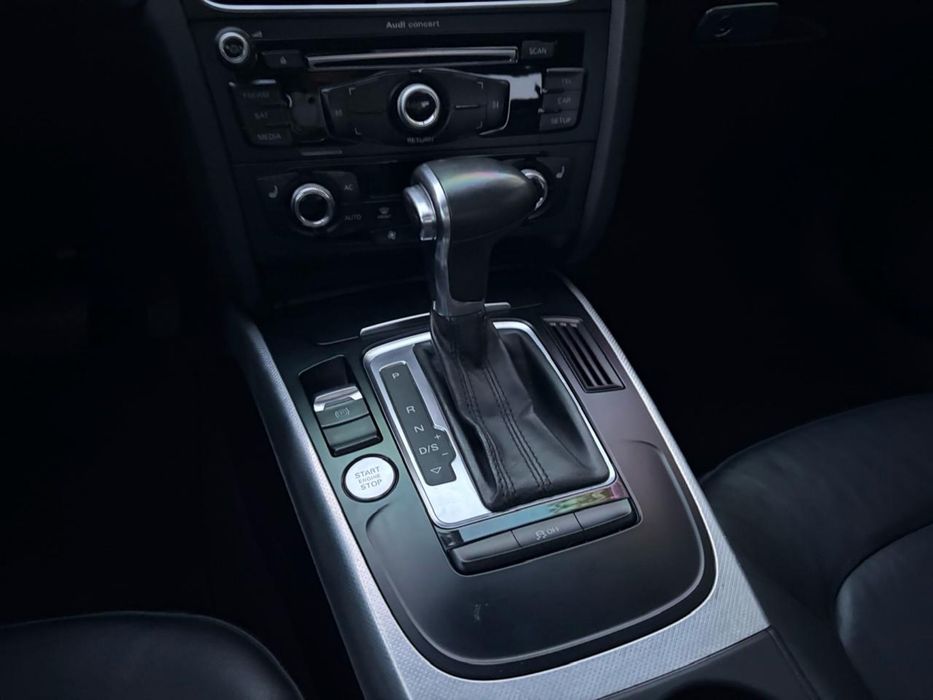 Продається авто дружини Audi А5 повний привід,2012  року,з оригінальним пробігом 230