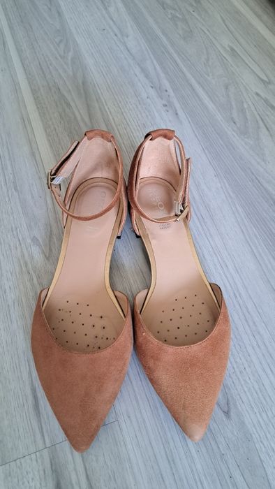 Buty z paskiem wokół kostki Geox