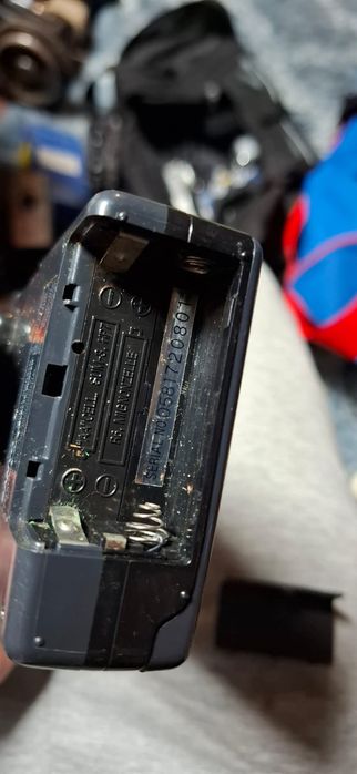 Walkman Sanyo Sportster MGR 85D AM/FM stereo.