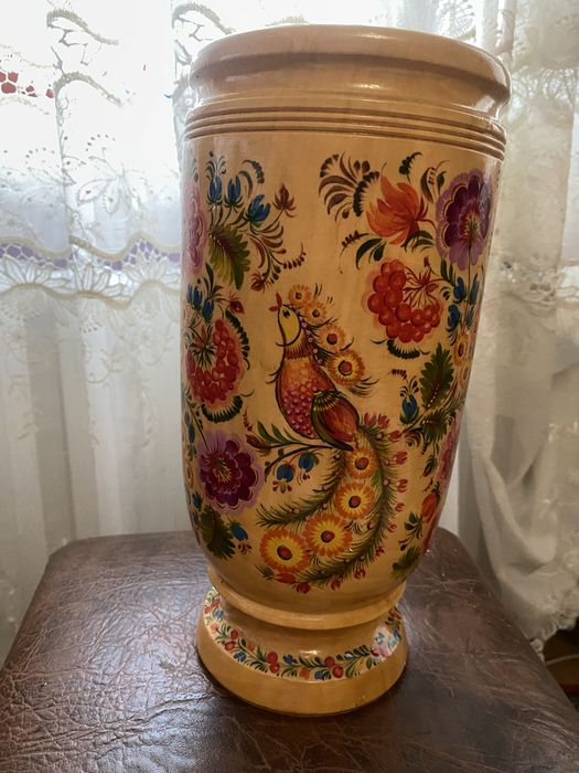 Ваза деревянная петриковская роспись