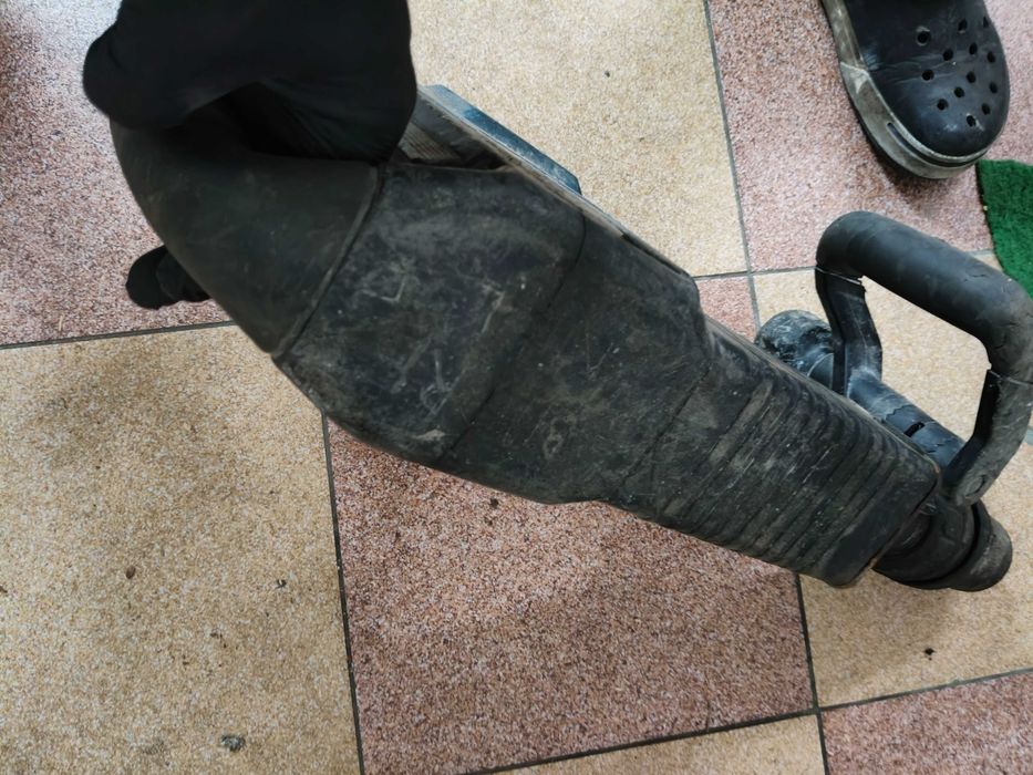 Bosch gsh10 młot SDS max 20J dłuta walizka