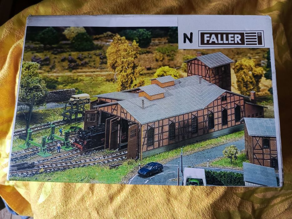 Faller Lokomotywownia skala N