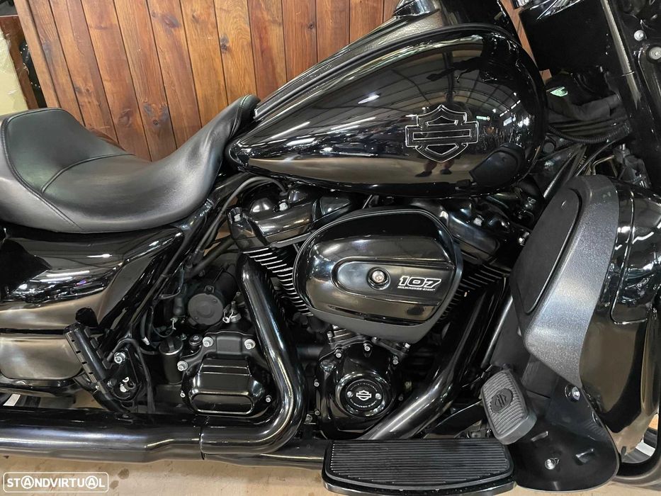 Harley-Davidson FLHT Electra Glide