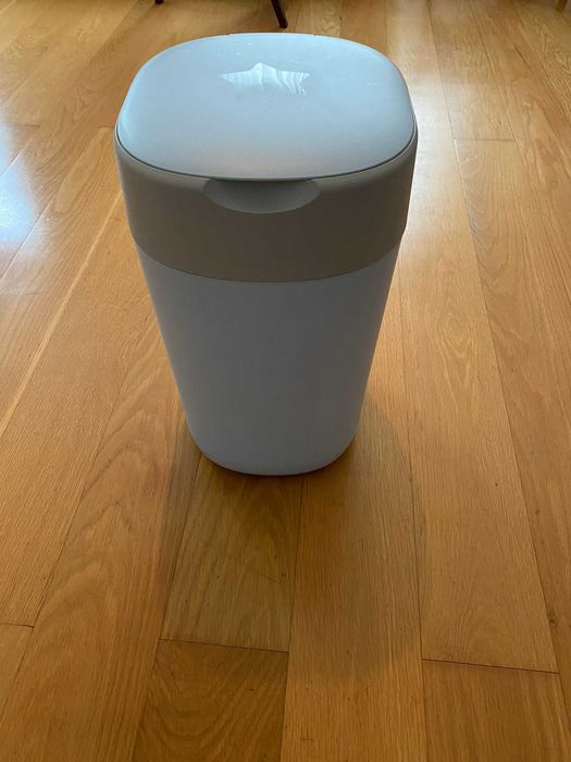 Tommee Tippee Contentor Fraldas Twist & Click Azul com 1 recarga