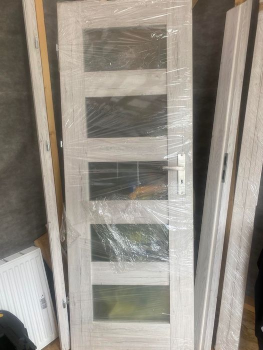 Sprzedam drzwi wewnętrzne 74 cm