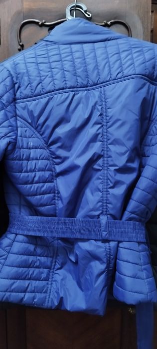 Várias peças de roupa