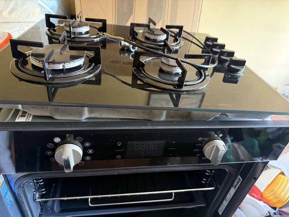Placa a Gás e Forno Eletrico - NOVO
